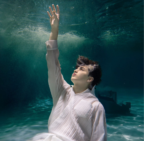 cover for track Волна of artist Amirchik