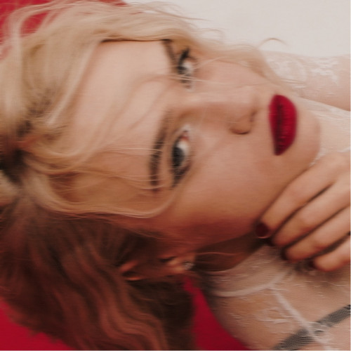 cover for track Завяжу of artist Лола Волошина